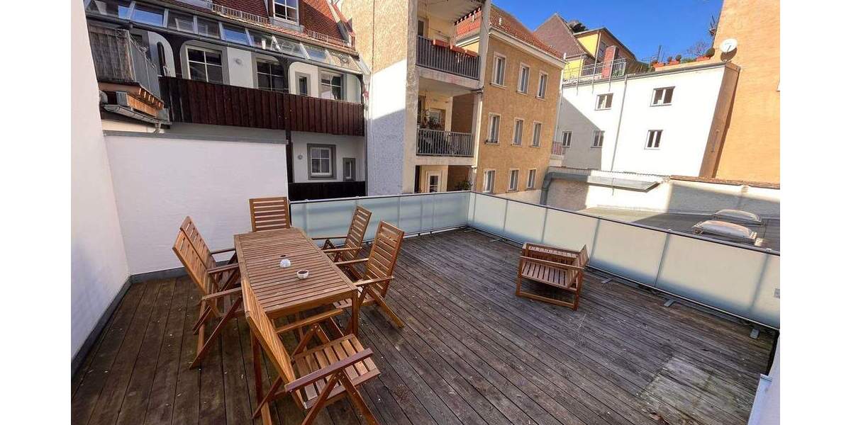 Etagenwohnung Regensburg Innenstadt - 4 Zimmer, 122 m&sup2;, 1.710&euro; | Angebot:25776604