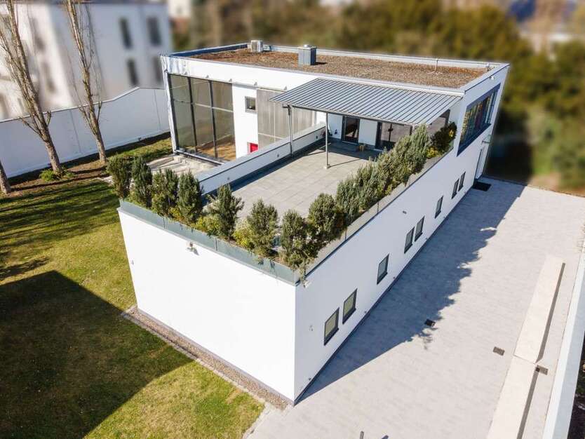 Wohnung zum Kaufen in Regensburg 2.195.000 € 308 m²