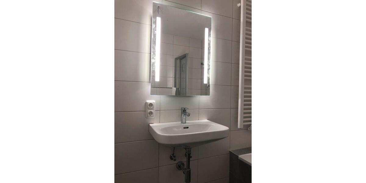 Dachgeschoßwohnung Geiselhöring - 3.5 Zimmer, 84 m&sup2;, 780&euro; | Angebot:25907817