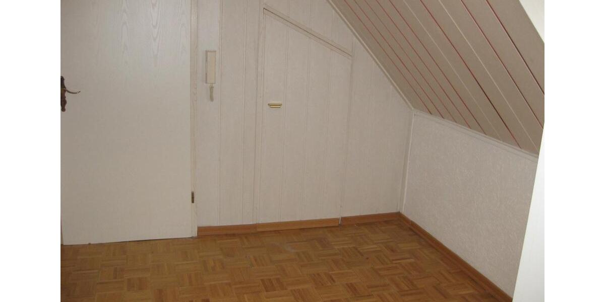 Dachgeschoßwohnung Saal an der Donau - 1 Zimmer, 42 m&sup2;, 119.000&euro; | Angebot:26990848