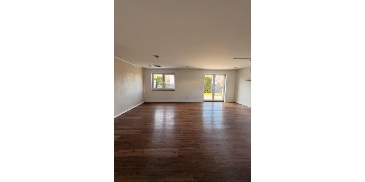 Doppelhaushälfte Aholfing - 4 Zimmer, 140 m&sup2;, 1.480&euro; | Angebot:26343564