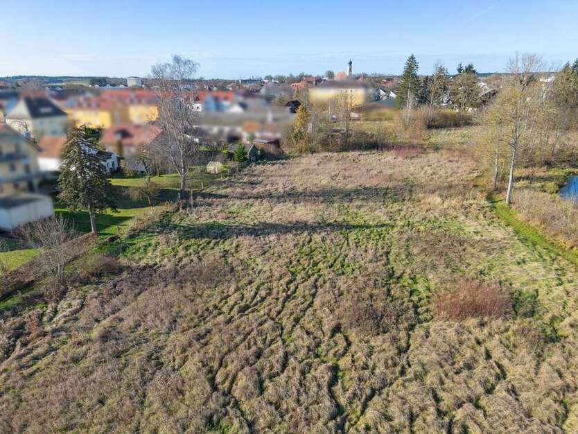 Grundstück in Hemau 899.000 € 8228 m²