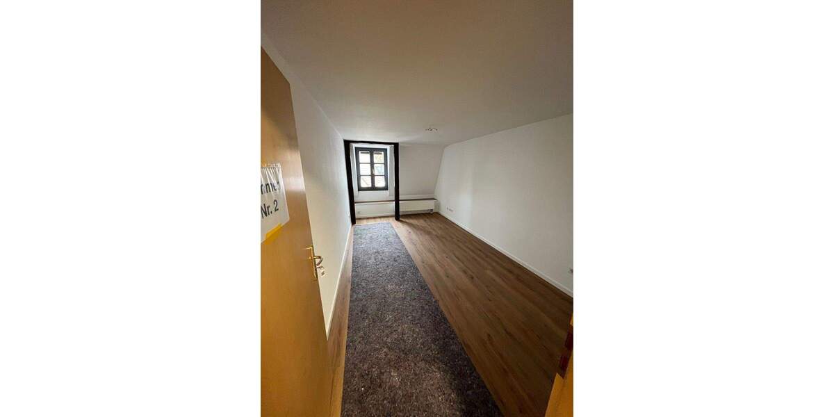 Etagenwohnung Regensburg / Reinhausen Reinhausen - 5 Zimmer, 110 m&sup2;, 520&euro; | Angebot:25686019