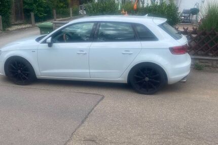 Audi A3 184.000 km 7.490 &euro; Hagelstadt 93095