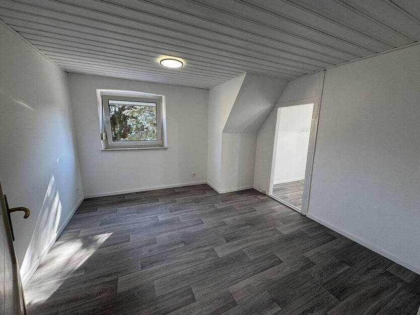 Schöne und provisionsfreie DHH in Top-Lage - Bezug sofort möglich!
