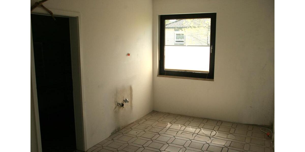 Bungalow Laaber - 9 Zimmer, 297 m&sup2;, 649.000&euro; | Angebot:27024635