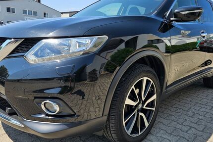 Nissan X-Trail 156.400 km 8.900 &euro; Regensburg 93057