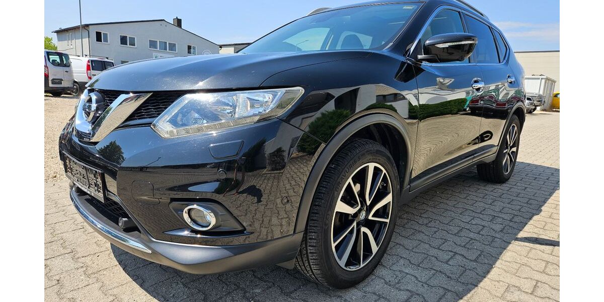 Nissan X-Trail 156.400 km 8.900 &euro; Regensburg 93057