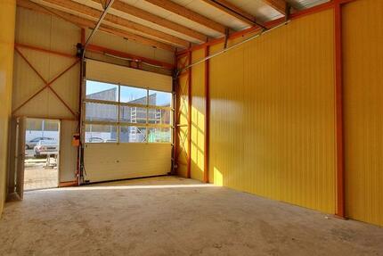Halle 350 m² in 93128 Regenstauf