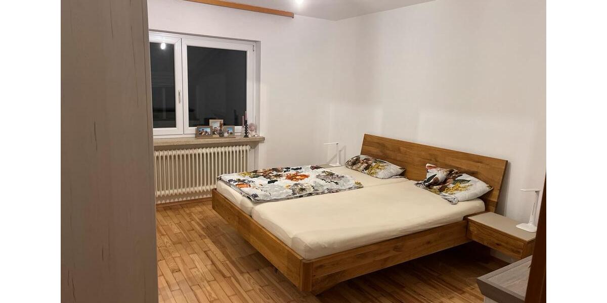Haus in Tegernheim 100m2, plus 500m2 Grundstück mit Terasse 3 zimmer