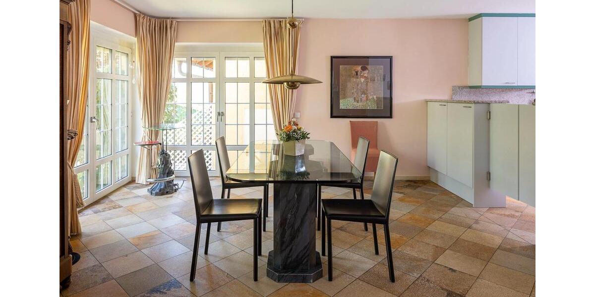 Einfamilienhaus Tegernheim - 10.5 Zimmer, 275 m&sup2;, 1.250.000&euro; | Angebot:26331592