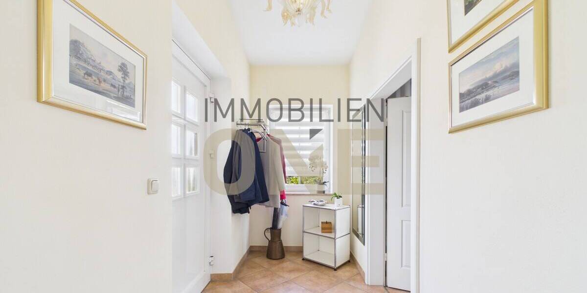 Einfamilienhaus Donaustauf - 5 Zimmer, 247 m&sup2;, 1.090.000&euro; | Angebot:26080859