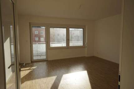 Wohnung Regensburg Ganghofersiedlung - 3 Zimmer, 75 m&sup2;, 1.250&euro; | Angebot:25567360