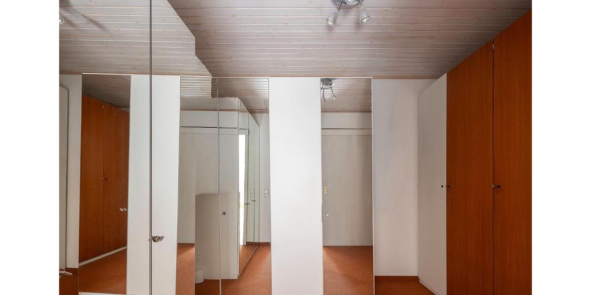 Einfamilienhaus Tegernheim - 10.5 Zimmer, 275 m&sup2;, 1.250.000&euro; | Angebot:26331592