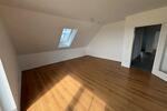 Dachgeschoßwohnung Wolfsegg - 4 Zimmer, 90 m&sup2;, 1.050&euro; | Angebot:26491292