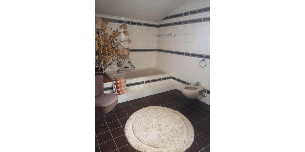 Einfamilienhaus Langquaid - 5 Zimmer, 310 m&sup2;, 425.000&euro; | Angebot:26704506