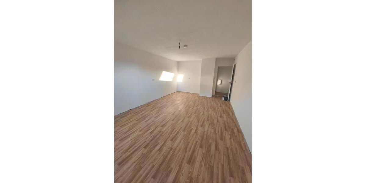 Etagenwohnung Kelheim - 4 Zimmer, 100 m&sup2;, 1.200&euro; | Angebot:27609842