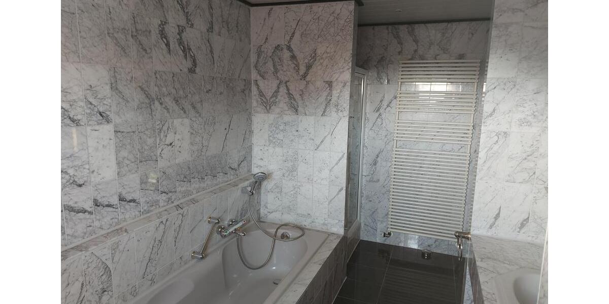 Bungalow Kelheim - 7 Zimmer, 270 m&sup2;, 895.000&euro; | Angebot:25936224