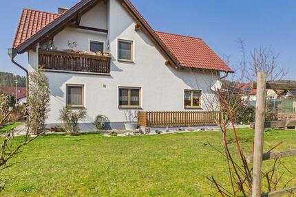 Haus Kallmünz - 5 Zimmer, 144 m&sup2;, 444.000&euro; | Angebot:25885902