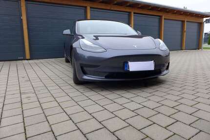 Tesla Model 3 22.500 km 28.500 &euro; Regensburg 93059
