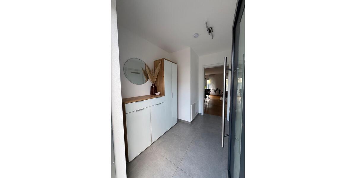 Reihenhaus Neutraubling - 5 Zimmer, 114 m&sup2;, 690.000&euro; | Angebot:27109009