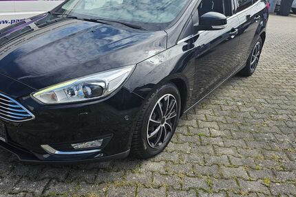 Ford Focus 126.990 km 6.990 &euro; Maxhütte-Haidhof 93142