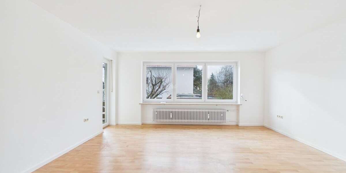 Etagenwohnung Regensburg Galgenberg - 3.5 Zimmer, 100 m&sup2;, 1.200&euro; | Angebot:26103089