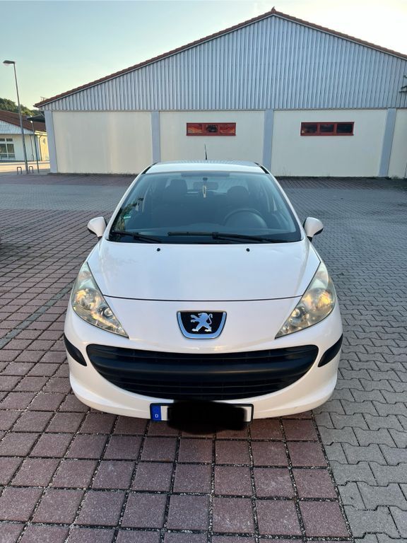 Peugeot 207 201.400 km 1.500 € Teublitz 93158