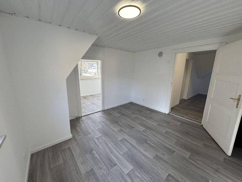 Schöne und provisionsfreie DHH in Top-Lage - Bezug sofort möglich!