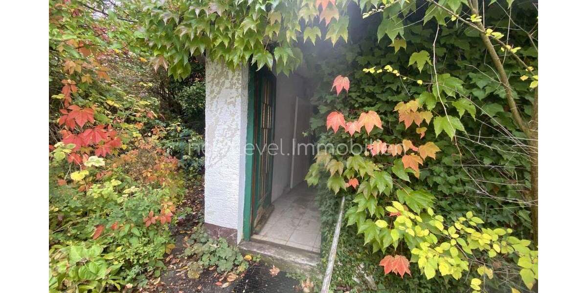 Mehrfamilienhaus, Wohnhaus Alteglofsheim - 7 Zimmer, 225 m&sup2;, 310.000&euro; | Angebot:24033627