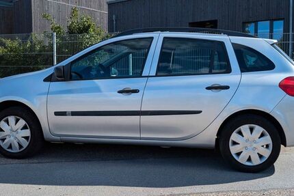 Renault Clio 81.700 km 2.500 € Regensburg 93049