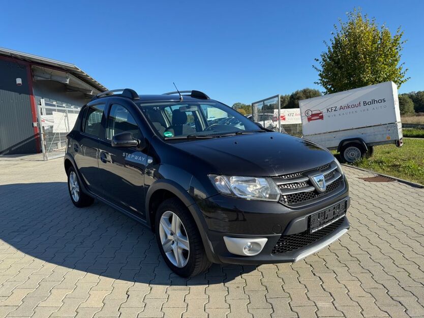 Dacia Sandero 92.000 km 4.799 € Köfering 93096