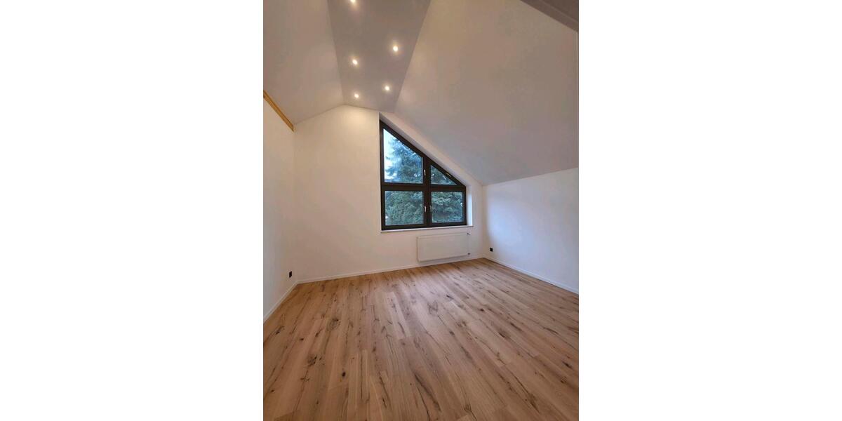 Dachgeschoßwohnung Regensburg Konradsiedlung - 2 Zimmer, 70 m&sup2;, 379.000&euro; | Angebot:25266612