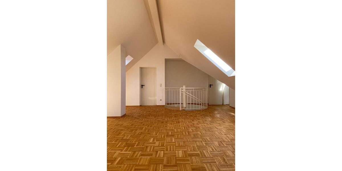 Maisonettenwohnung Thalmassing - 4 Zimmer, 97 m&sup2;, 1.220&euro; | Angebot:25382351