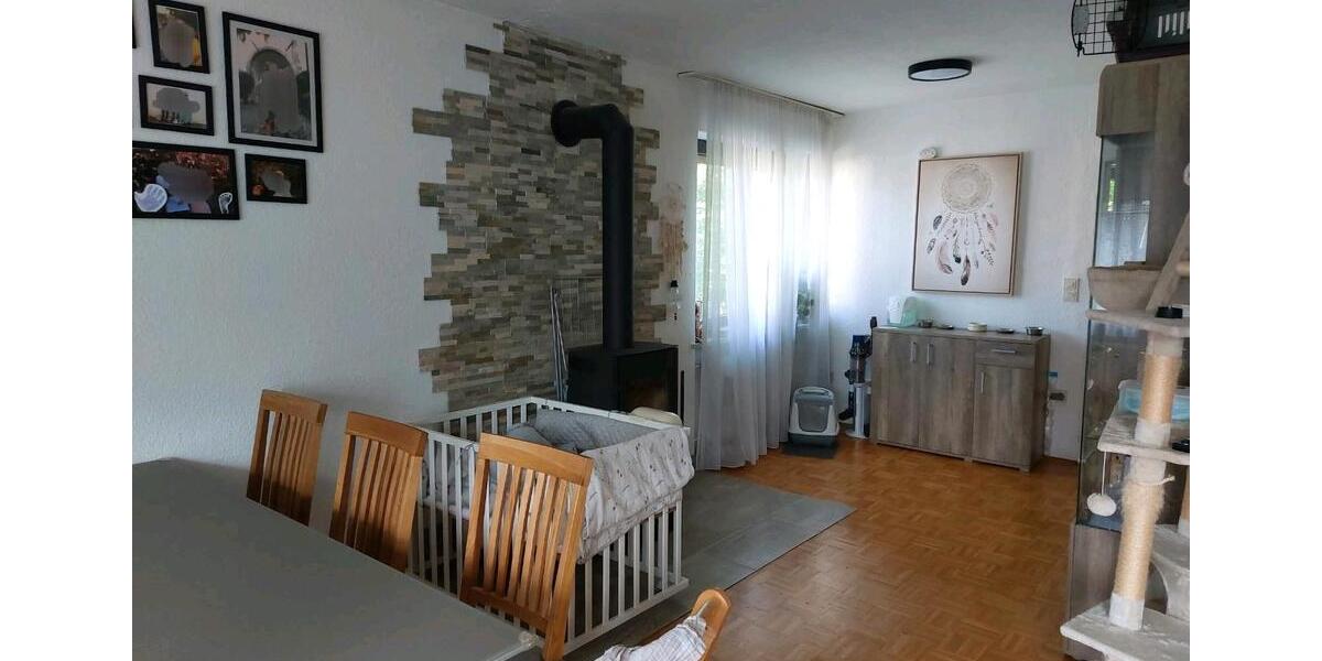 Etagenwohnung Lappersdorf - 4 Zimmer, 100 m&sup2;, 790&euro; | Angebot:26350322