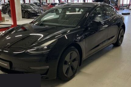 Tesla Model 3 62.744 km 33.000 &euro; Obertraubling 93083