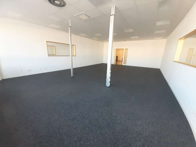 Gewerbeobjekt Neutraubling - 1.794&euro; | Angebot:27342747