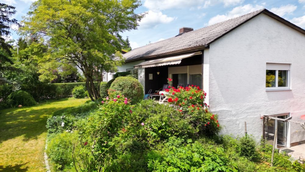 Einfamilienhaus Pentling - 8 Zimmer, 266 m&sup2;, 475.000&euro; | Angebot:26837310