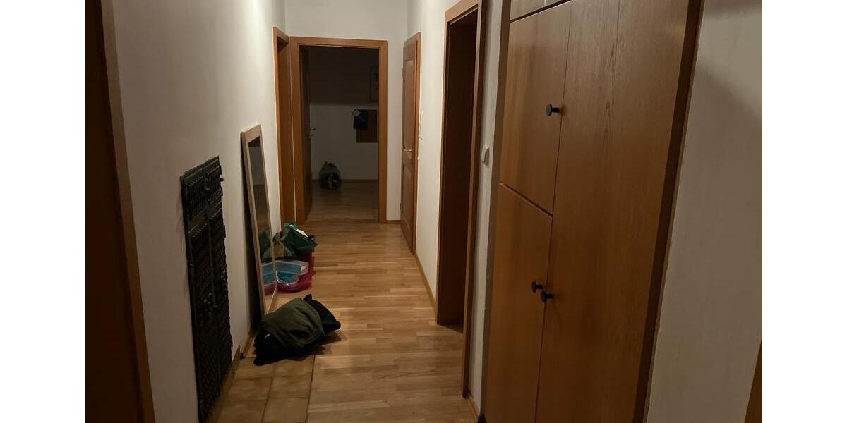 Haus in Tegernheim 100m2, plus 500m2 Grundstück mit Terasse 3 zimmer
