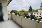 Erstbezug nach Renovierung - helle 2 Zimmer Wohnung mit Balkon