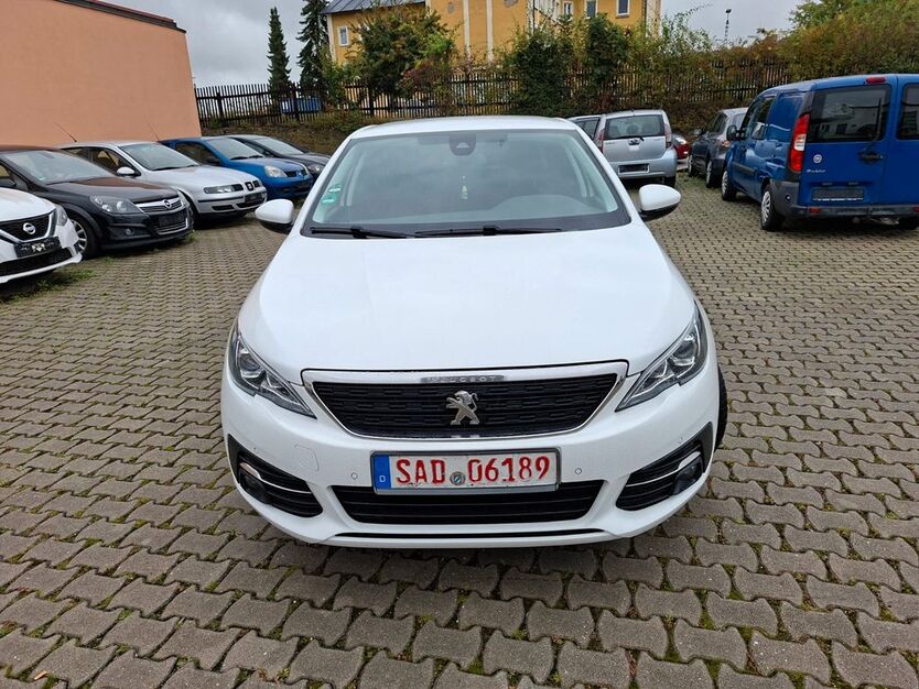 Peugeot 308 178.000 km 5.950 € Schwandorf 92421
