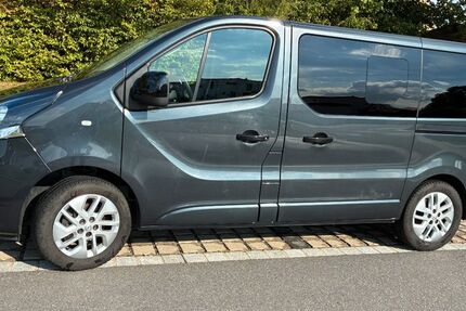 Opel Vivaro 125.000 km 24.950 &euro; Bernhardswald 93170