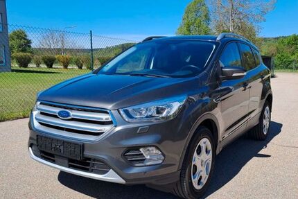 Ford Kuga 90.280 km 13.100 &euro; Burglengenfeld 93133