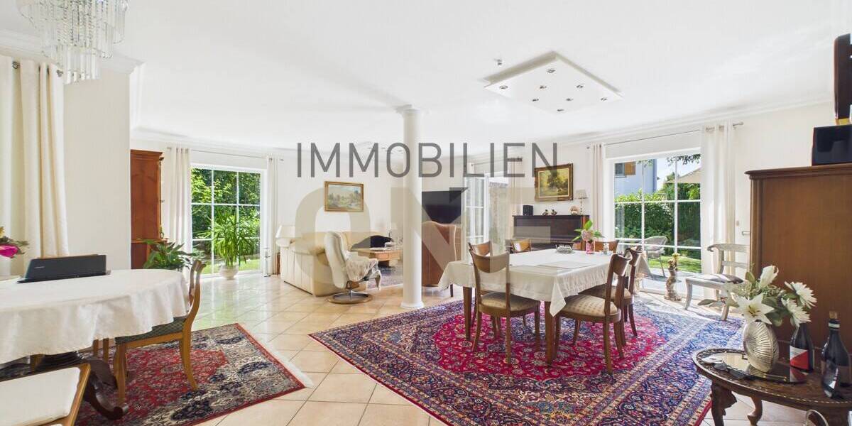 Einfamilienhaus Donaustauf - 5 Zimmer, 247 m&sup2;, 1.090.000&euro; | Angebot:26080859