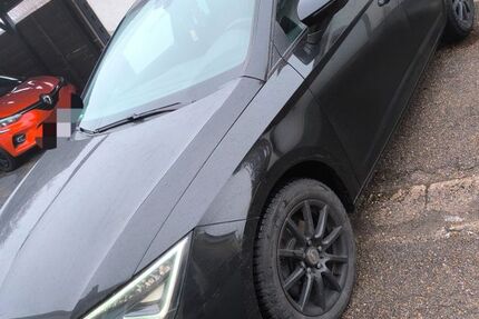 Seat Leon 89.000 km 12.300 &euro; Laaber 93164