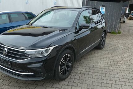 VW Tiguan 53.500 km 24.900 &euro; Wald 93192