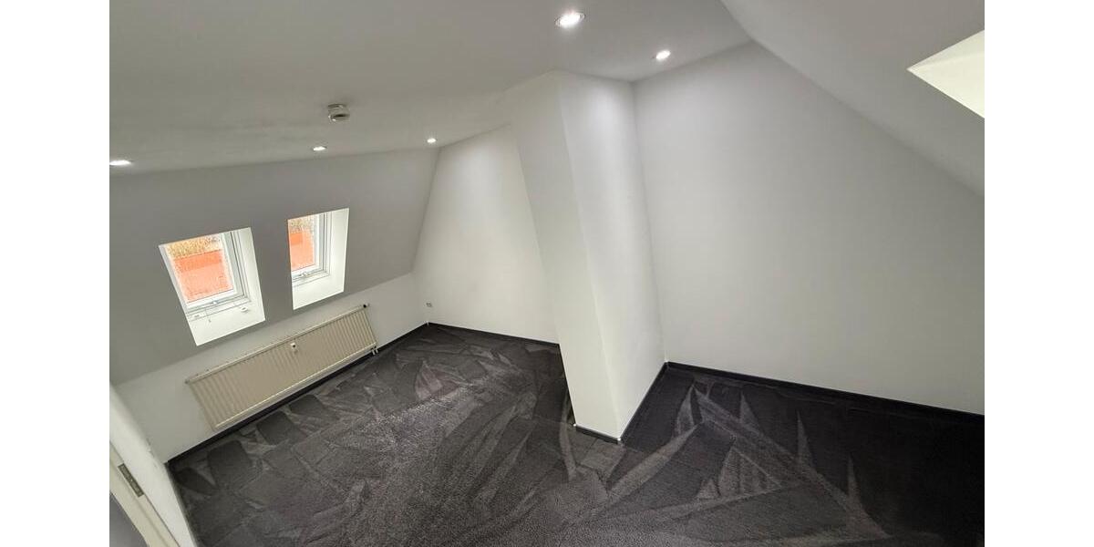 Maisonettenwohnung Nittendorf - 3.5 Zimmer, 103 m&sup2;, 1.200&euro; | Angebot:27609583
