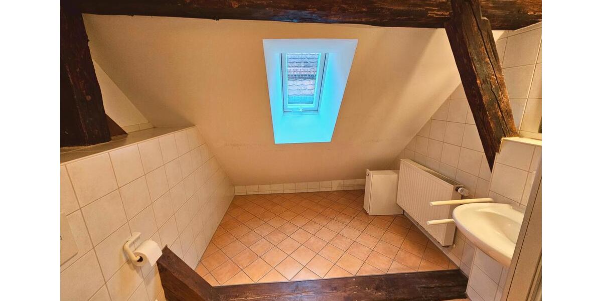 Dachgeschoßwohnung Burglengenfeld - 2 Zimmer, 60 m&sup2;, 900&euro; | Angebot:26671613