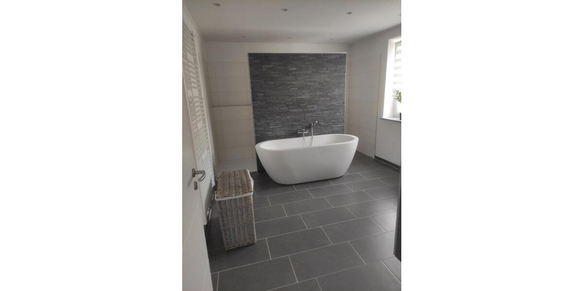 Gewerbeimmobilie mit Wohneinheit, großer Garten zimmer