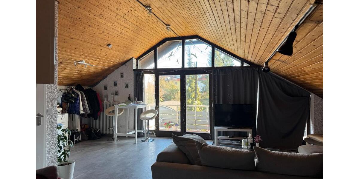 Dachgeschoßwohnung Regensburg Galgenberg - 1.5 Zimmer, 50 m&sup2;, 850&euro; | Angebot:26050548